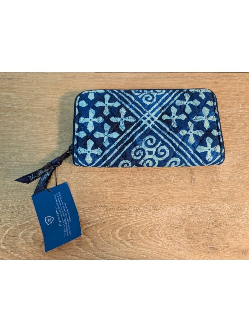 Vera Bradley RFID Georgia Wallet Zip Around Classic Blue Cuban Tiles 8 CC Slips